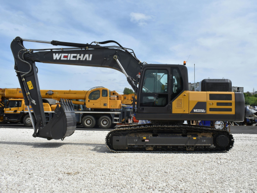 Гусеничный экскаватор Weheavy WE225Е2-N
