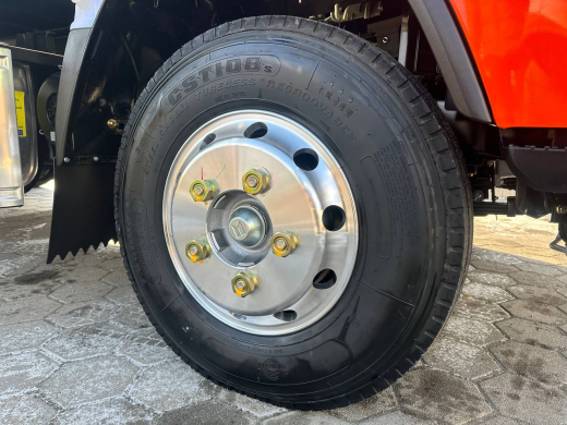 Эвакуаторная платформа 4.5 т на шасси Isuzu Elf