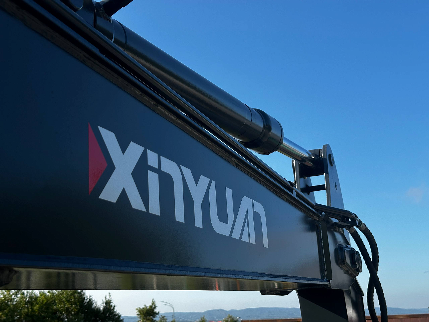 Колесный экскаватор XINYUAN B65 ECO
